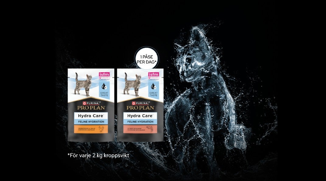 Förpackning av Pro Plan Hydra Care våtfoder, med en bakgrund som illustrerar en katt formad av vatten, som främjar ökat dagligt vätskeintag.